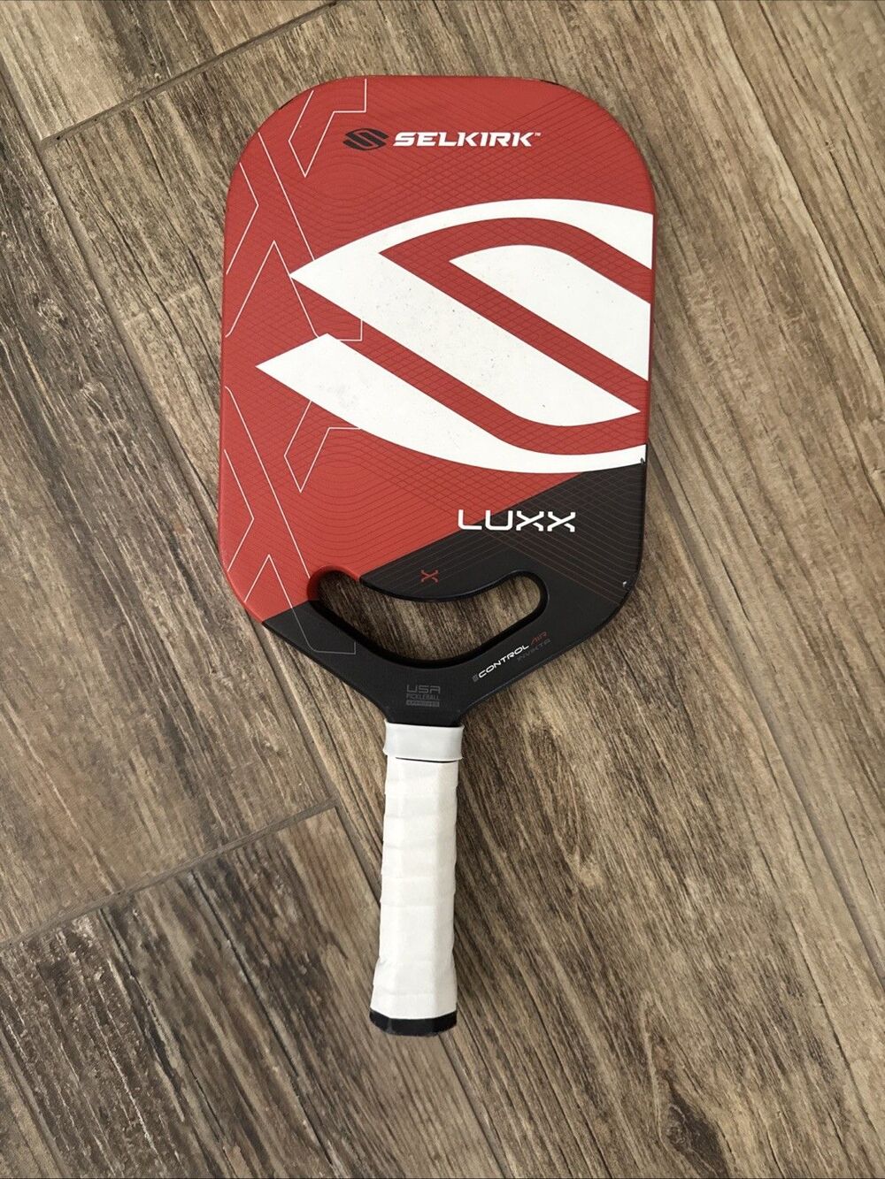 Selkirk Luxx Control Air Invikta Red Pickleball Paddle - Good Condition